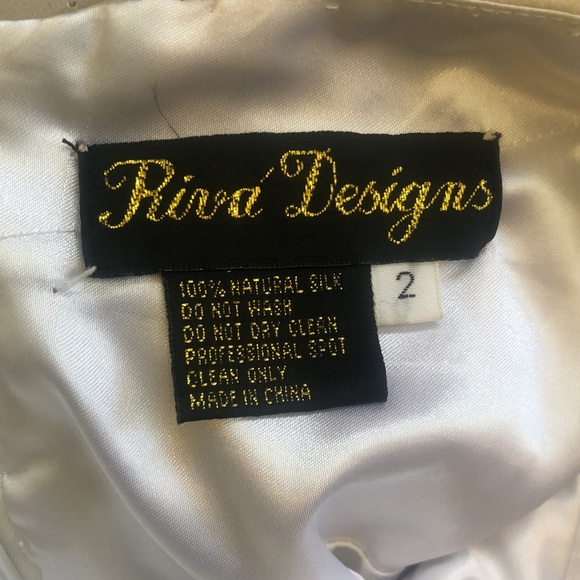 Gorgeous Gown🌟 - Picture 3 of 8